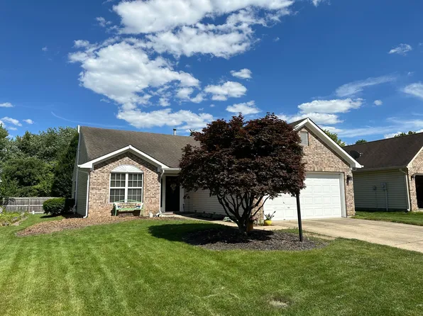 10345 Steambrook Dr, Fishers, IN 46038