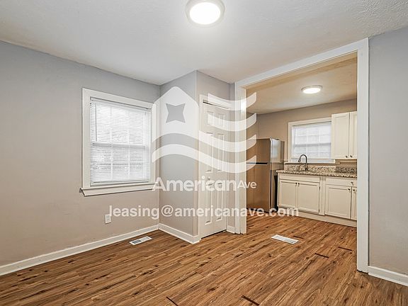 1854422_005_dining_room_5.jpg