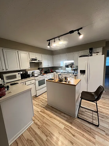 12024 Paul Ave Photo 1