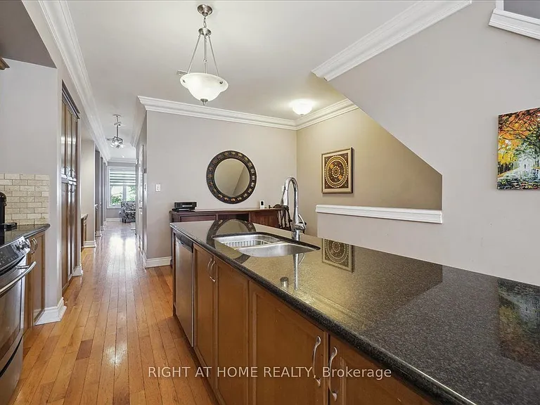 99 Brant St #7 — Photo 11