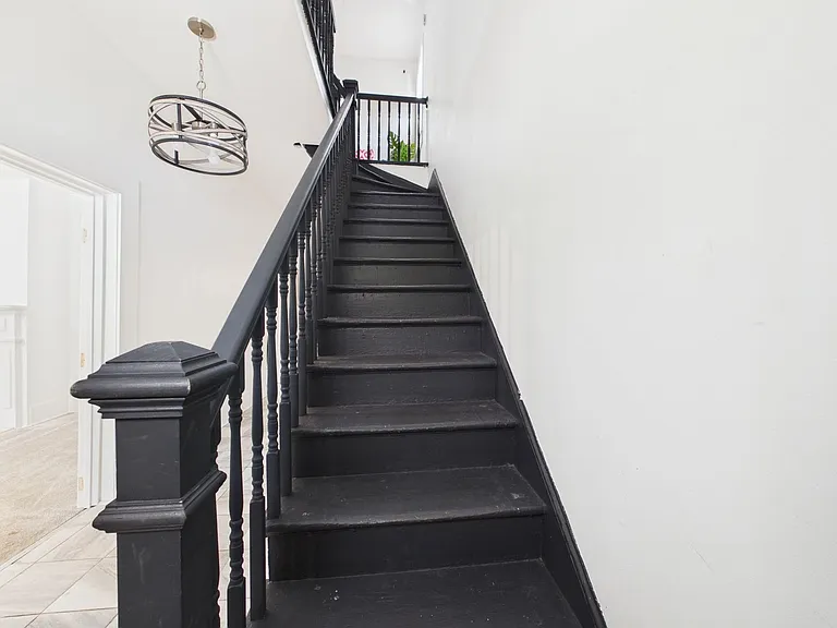 511 Harrison St — Photo 14