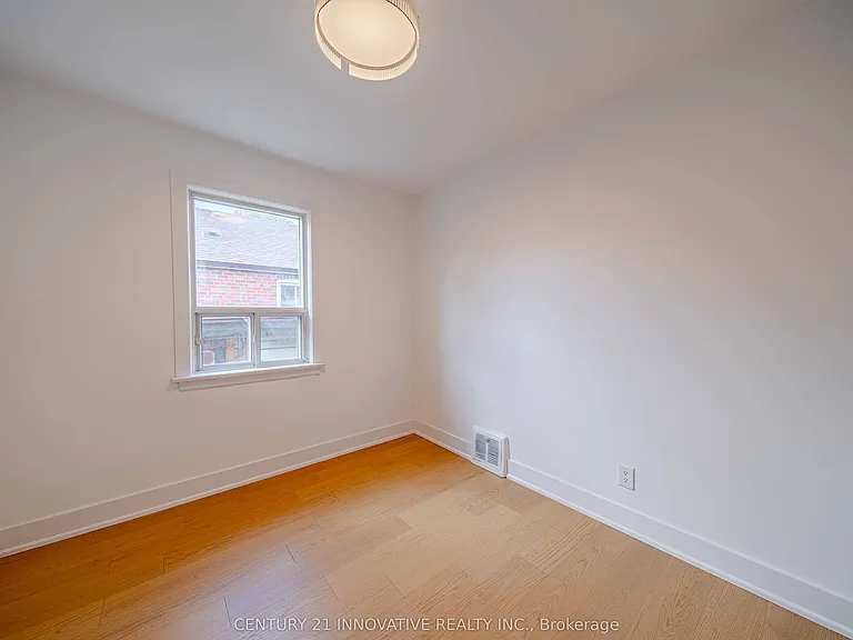 57 Leahann Dr #MAIN FLOOR — Photo 26