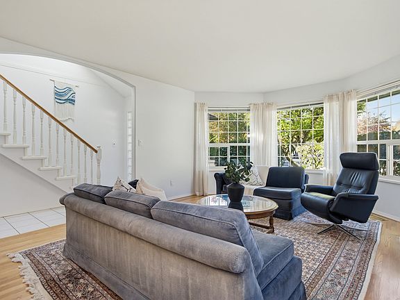 3rd image of 20764 91a Ave