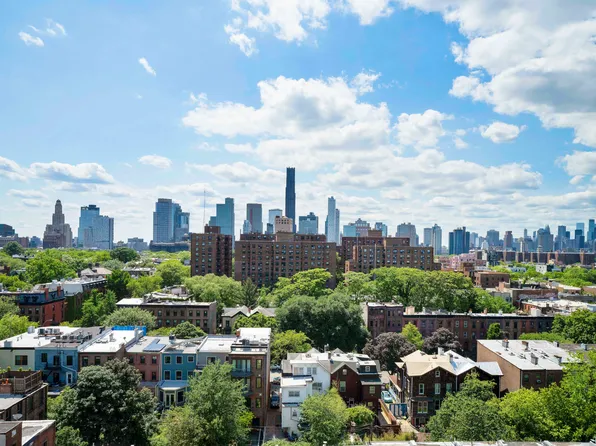 185 Hall Street 1411 image 3 of 6