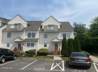 703 Jonathon Ct, Egg Harbor Township, NJ 08234