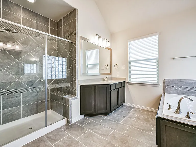 1504 Peyton Oaks Pl — Photo 33
