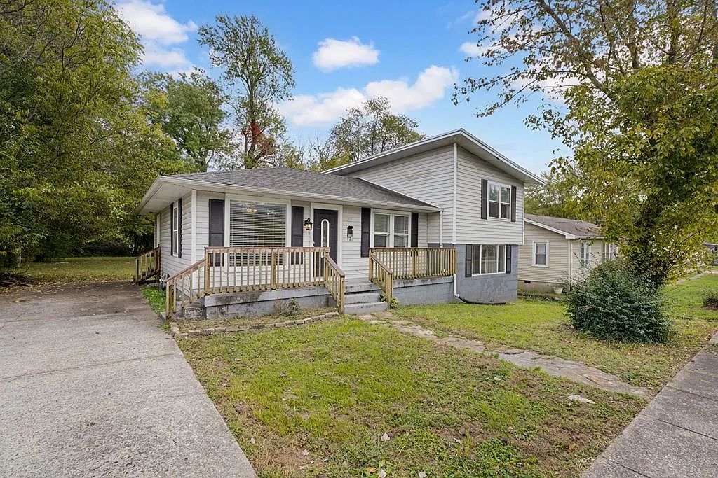 350 S Caroline St photo 1