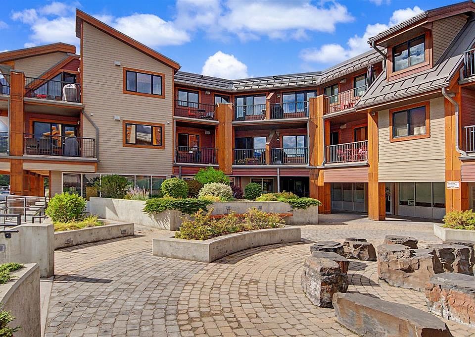 1st image of 1002 S 8th Ave #314