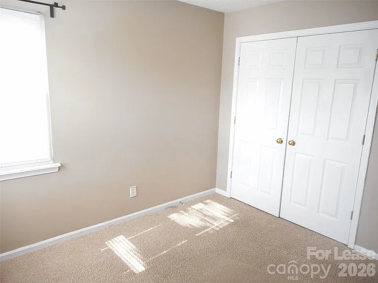 8431 Leeper Dr — Photo 16