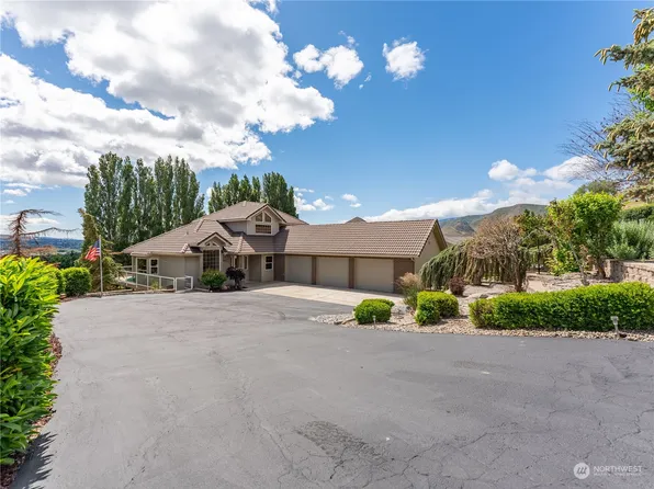 1913 Broadway Place, Wenatchee, WA 98801