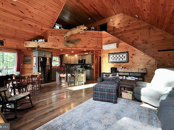 4th image of 75 David Auker Ln