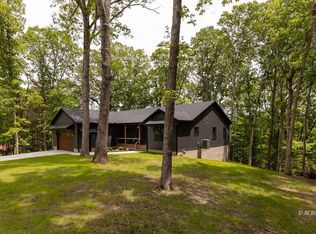 21650 Lake Rd, Glouster, OH 45732