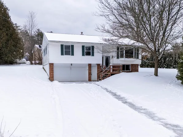 6 Brentwood Drive, Rutland City, VT 05701