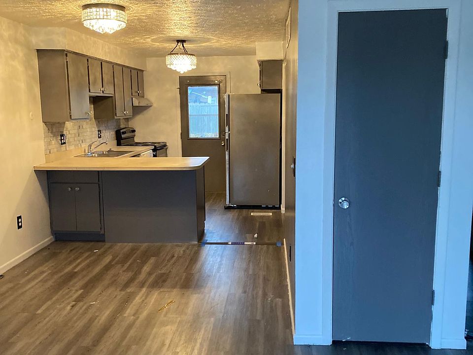 1st image of 5242 Belle Isle Dr #5242
