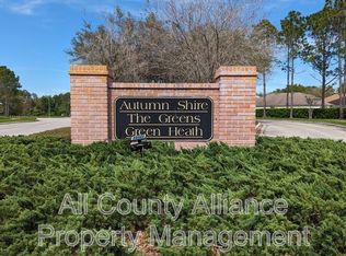 5727 Autumn Shire Dr, Zephyrhills, FL 33541