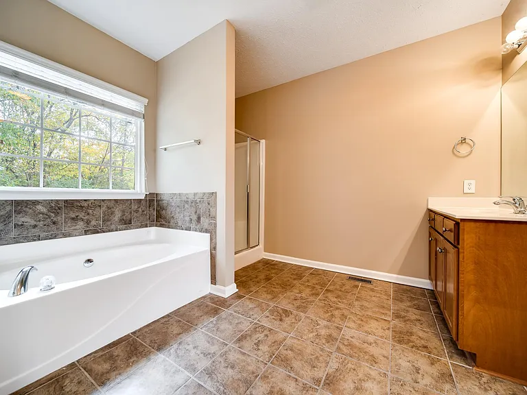 107 Havenwood Ct — Photo 29
