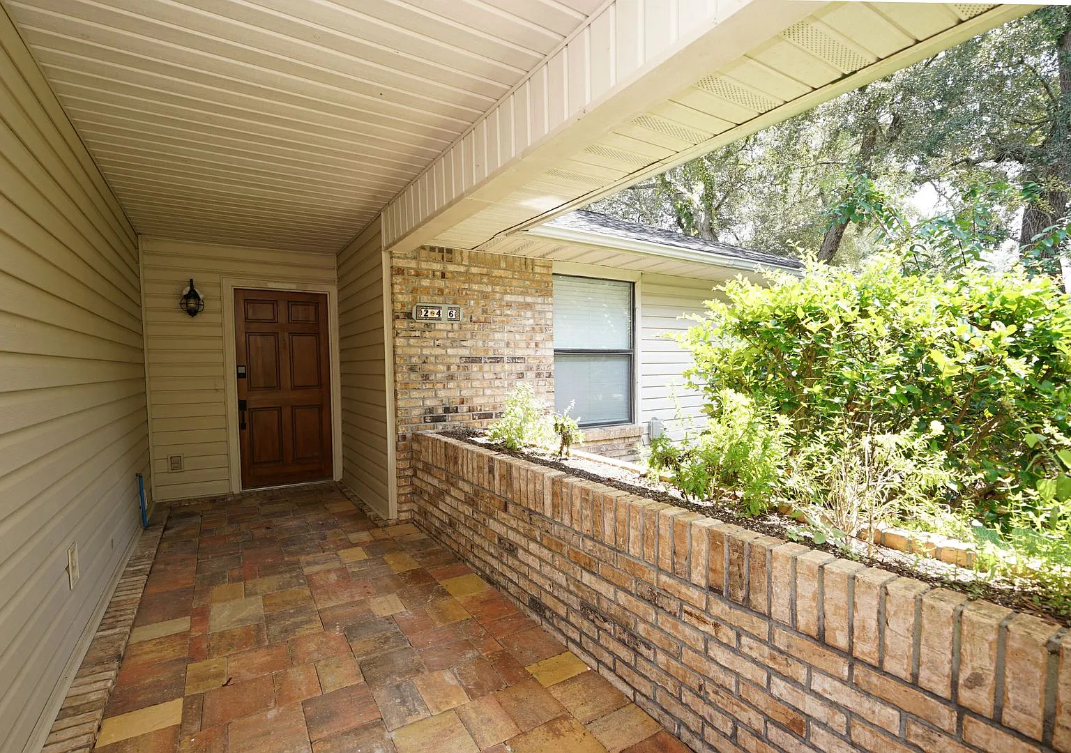 Updated Home in Bluewater Bay — Photo 3