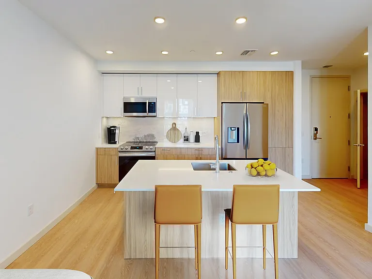 101 N Meridian — Photo 30