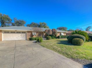 208 Dolphin St, Gulf Breeze, FL 32561