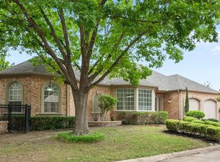 1016 Villa Dr, Fort Worth, TX 76120