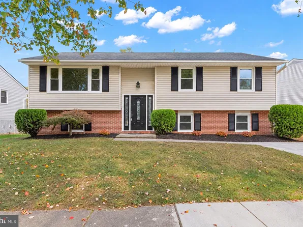 406 Grove Ridge Ct, Linthicum, MD 21090