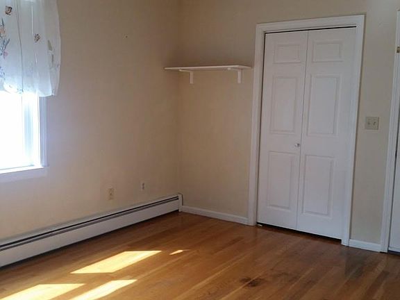 4th image of 62 Fulton St #C