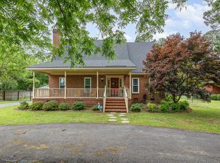 604 S Caswell St, La Grange, NC 28551