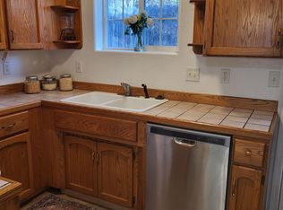 (Undisclosed Address), Gold Hill, OR 97525
