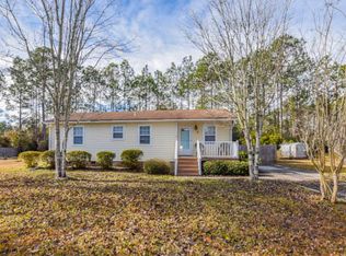 36 Quail Ct, Freeport, FL 32439