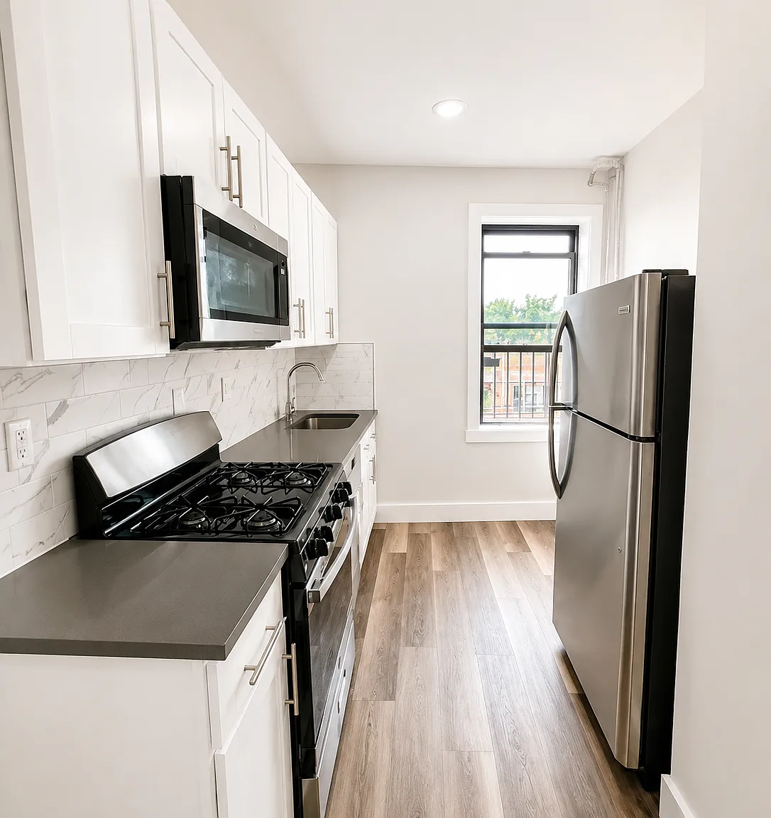 2 bed, 800 sqft, $1,750 — Photo 1