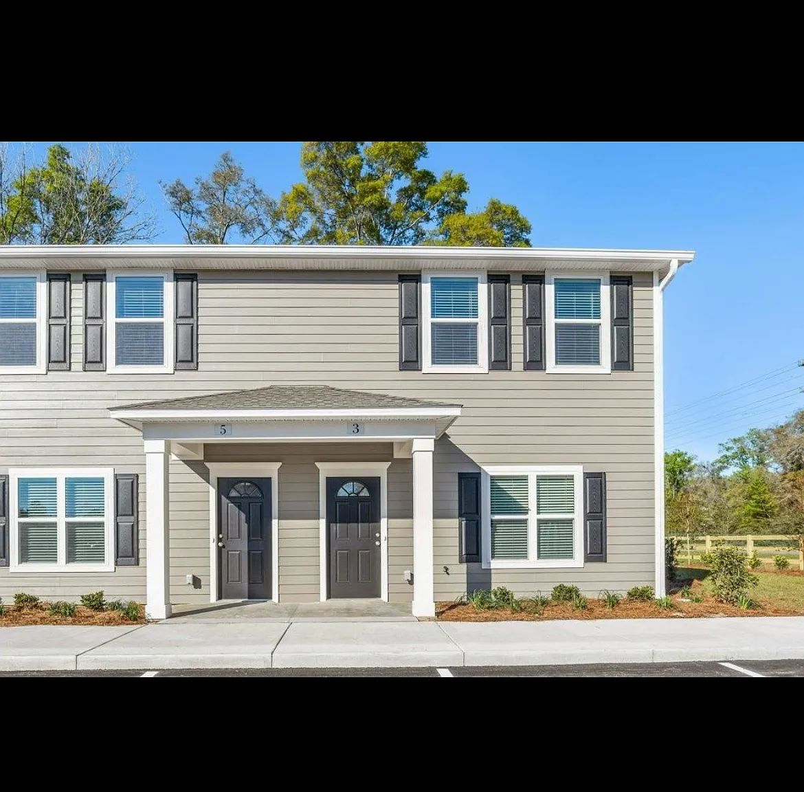30 Wainscott Cir — Photo 1