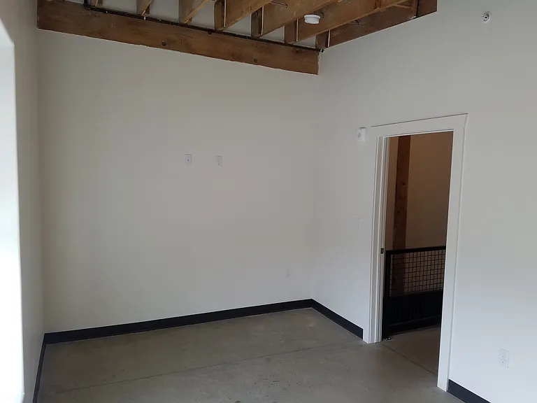Borden Lofts — Photo 31