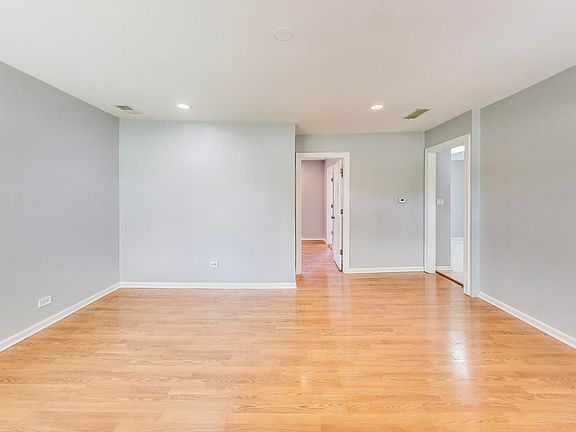 5th image of 615 The Ln