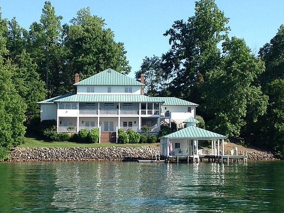 5th image of 325 Upland Shores Dr