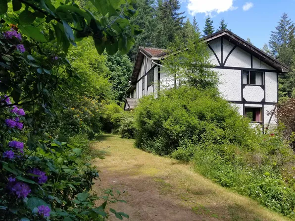 380 S Warbler Rd, Southern Gulf Islands, BC V0N 1P0