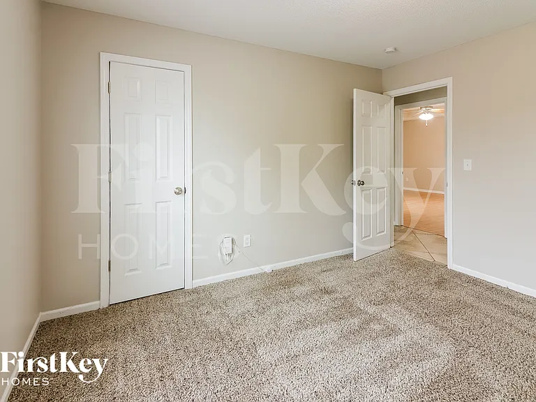 208 High Point Ln — Photo 11
