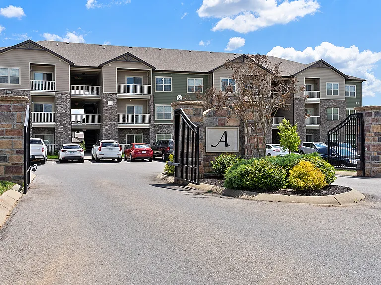 Addison at Rossview — Photo 66