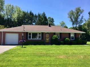 7 Sunnyside Ter, Wilbraham, MA 01095