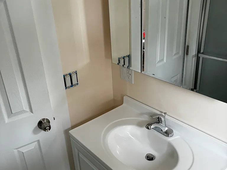 501 Bay St #2B — Photo 12
