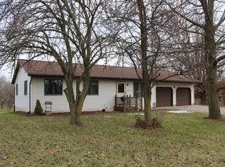 337 S Vine St, Stanton, MI 48888