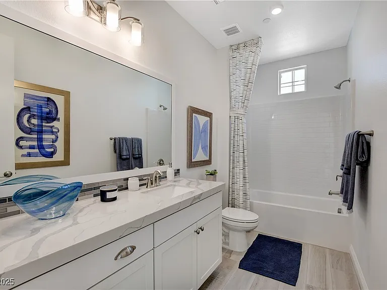 1075 N Water St — Photo 54
