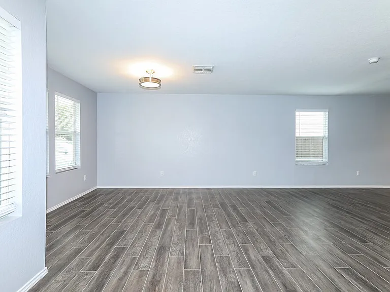 302 Falling Pine Dr — Photo 6