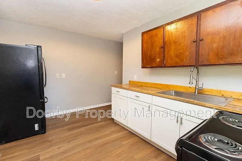 Building Photo - 1237 Wheeler Ave #B