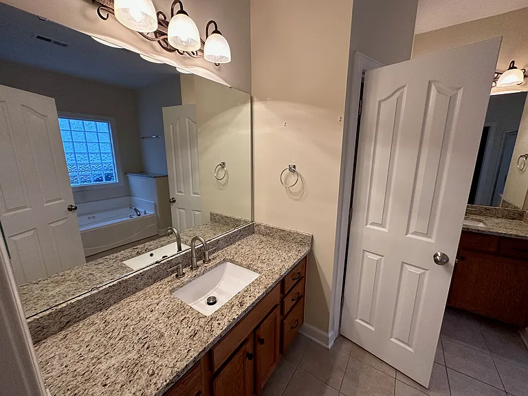 14810 Provence Ln — Photo 18
