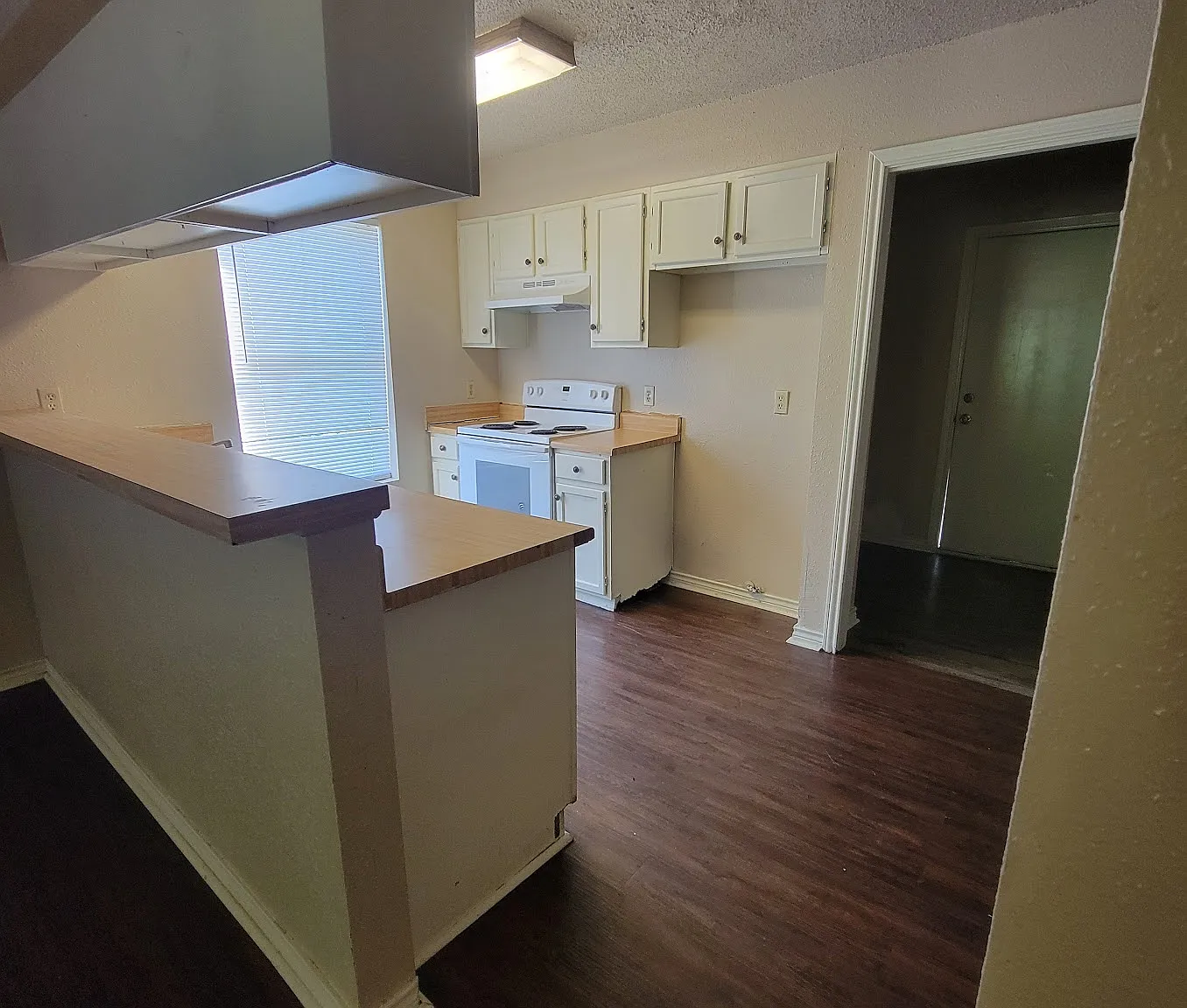 Tyler Duplexes - 1A — Photo 1