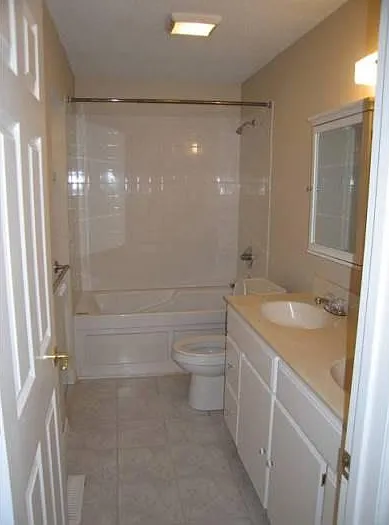 tiled bathroom, double vanity