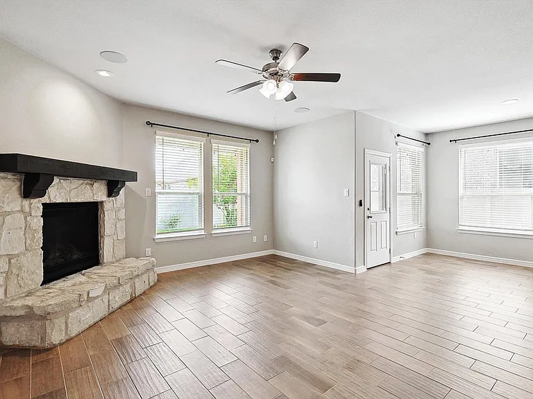 2108 Blackrail Ct — Photo 5