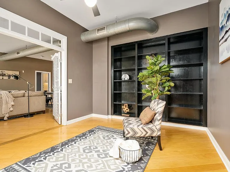 34 W Poplar Ave #402 — Photo 27