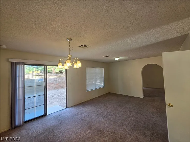 4801 Fiesta Lakes St — Photo 33