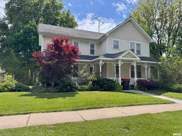 250 E Gridley St, Bushnell, IL 61422